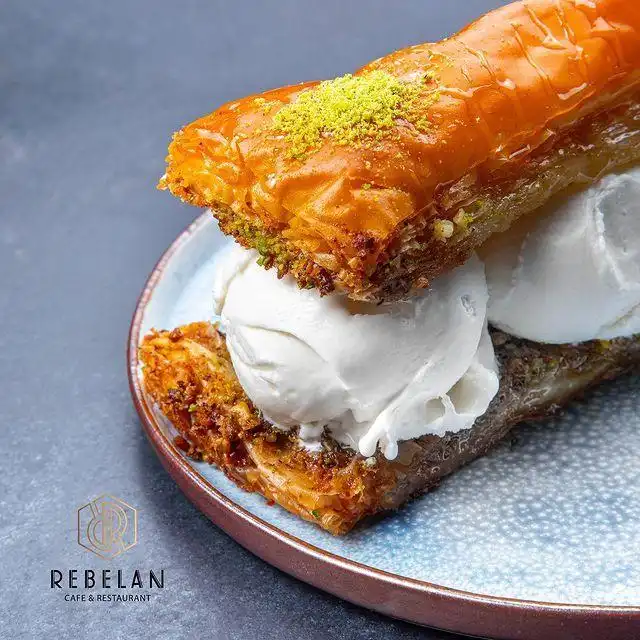  کافه رستوران ربلان