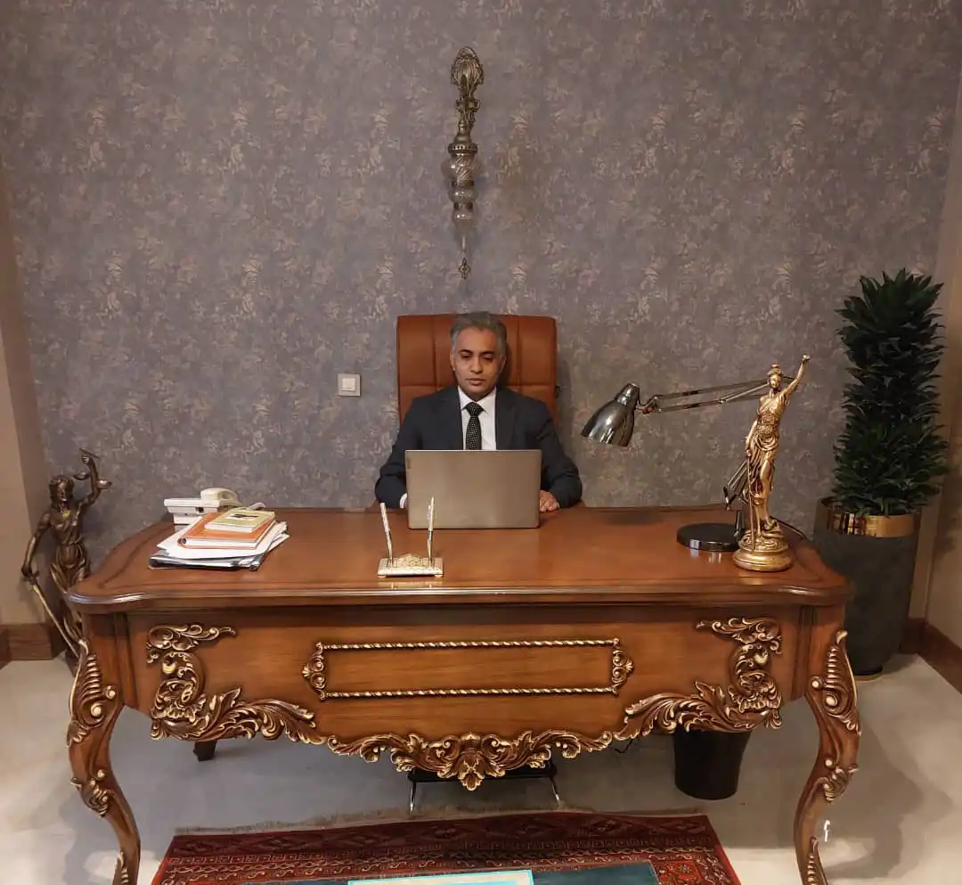 گروه وکلای لیاسام