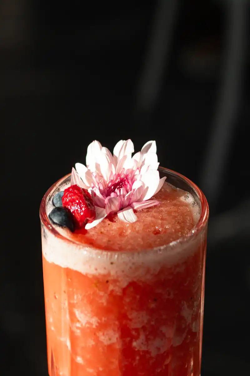 کافه رستوران سورا