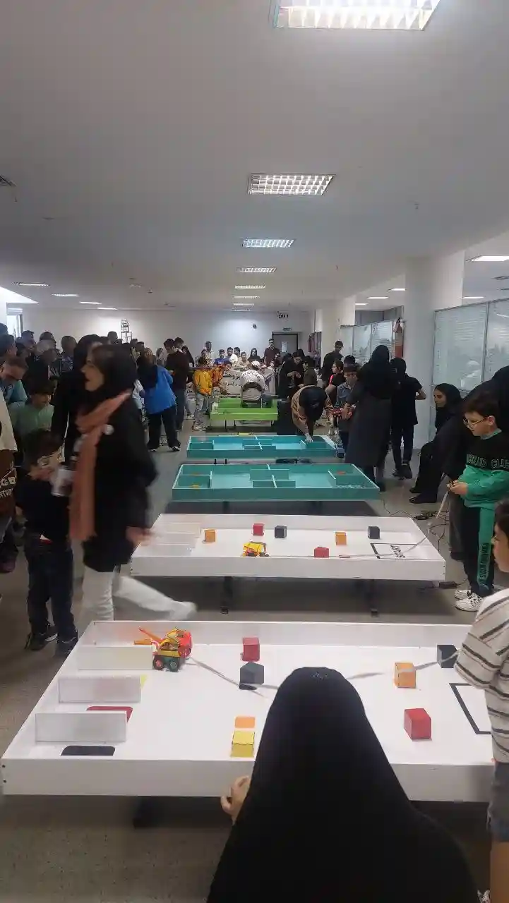 آموزش رباتیک ایداس