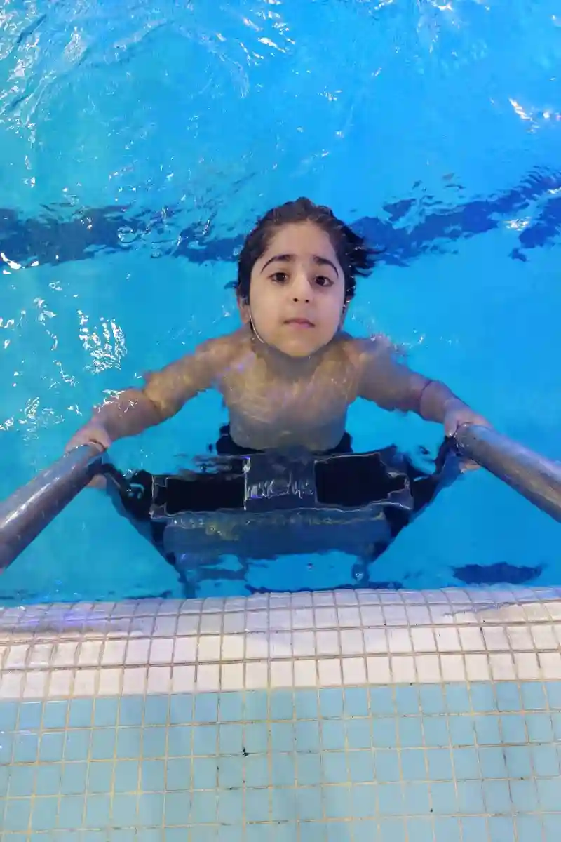 تیم تخصصی آموزش شنا سحر قجر (شناگرشو)