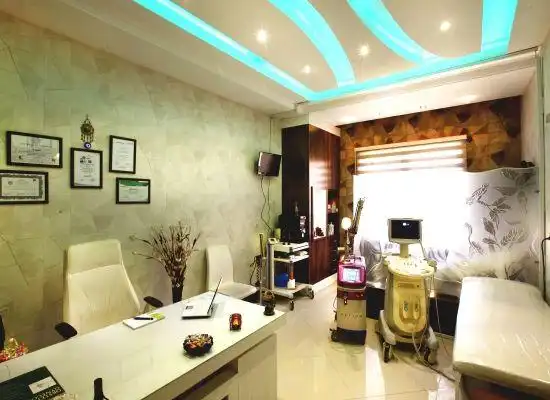 دکتر مژگان السادات دادگر