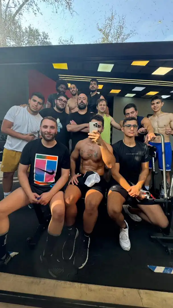 مجموعه ورزشی و کلاس کراسفیت corazon