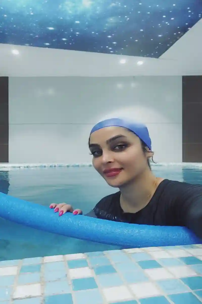 تیم تخصصی آموزش شنا سحر قجر (شناگرشو)