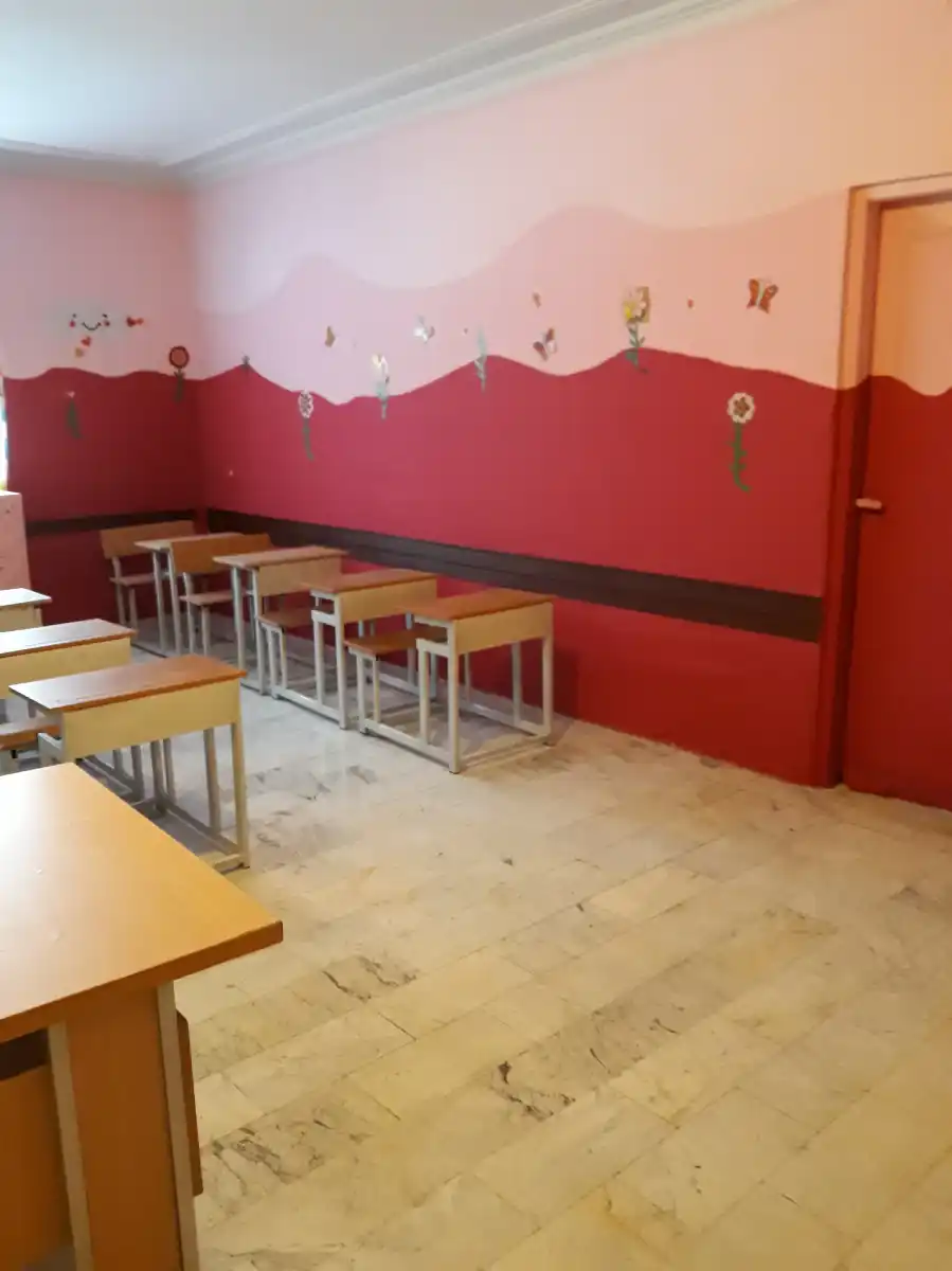 پیش دبستان و دبستان دخترانه رسا