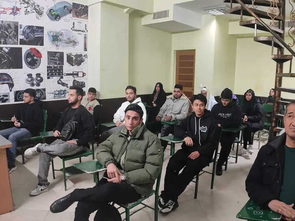 آموزشگاه رانندگی نگین ( پایه سوم)