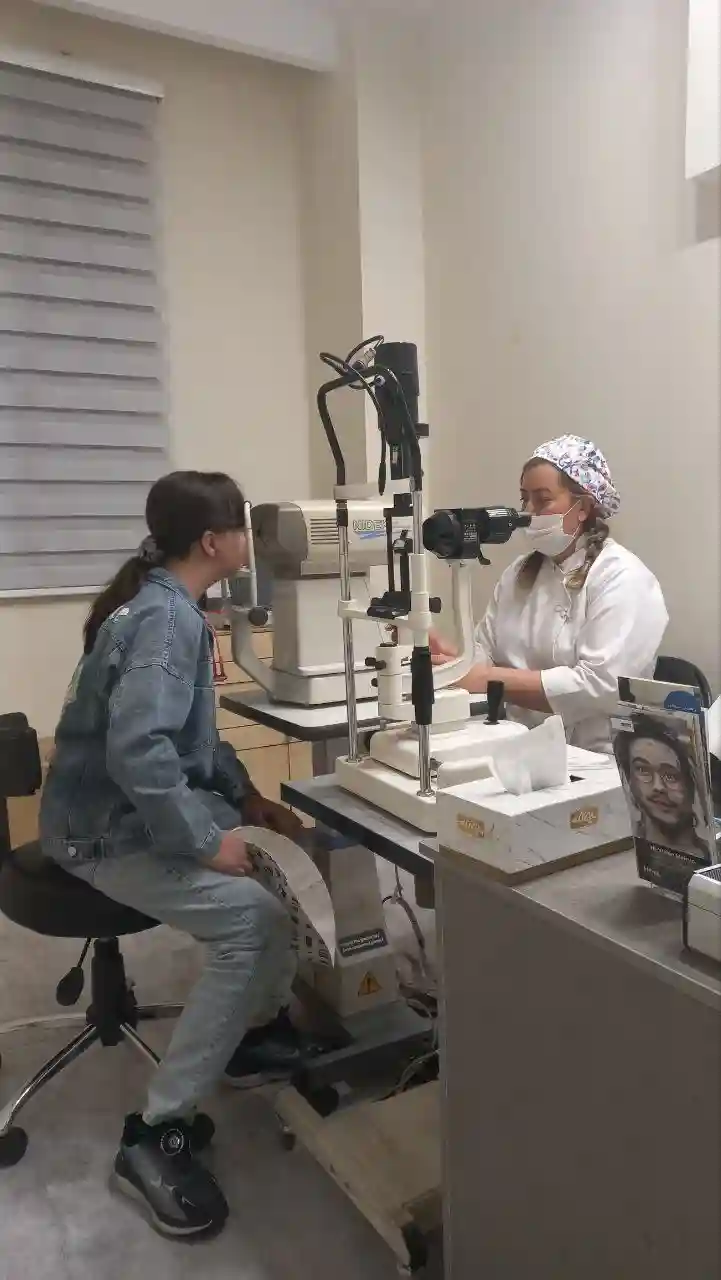 بینایی سنجی و عینک فروشی الهام شاه حسینی