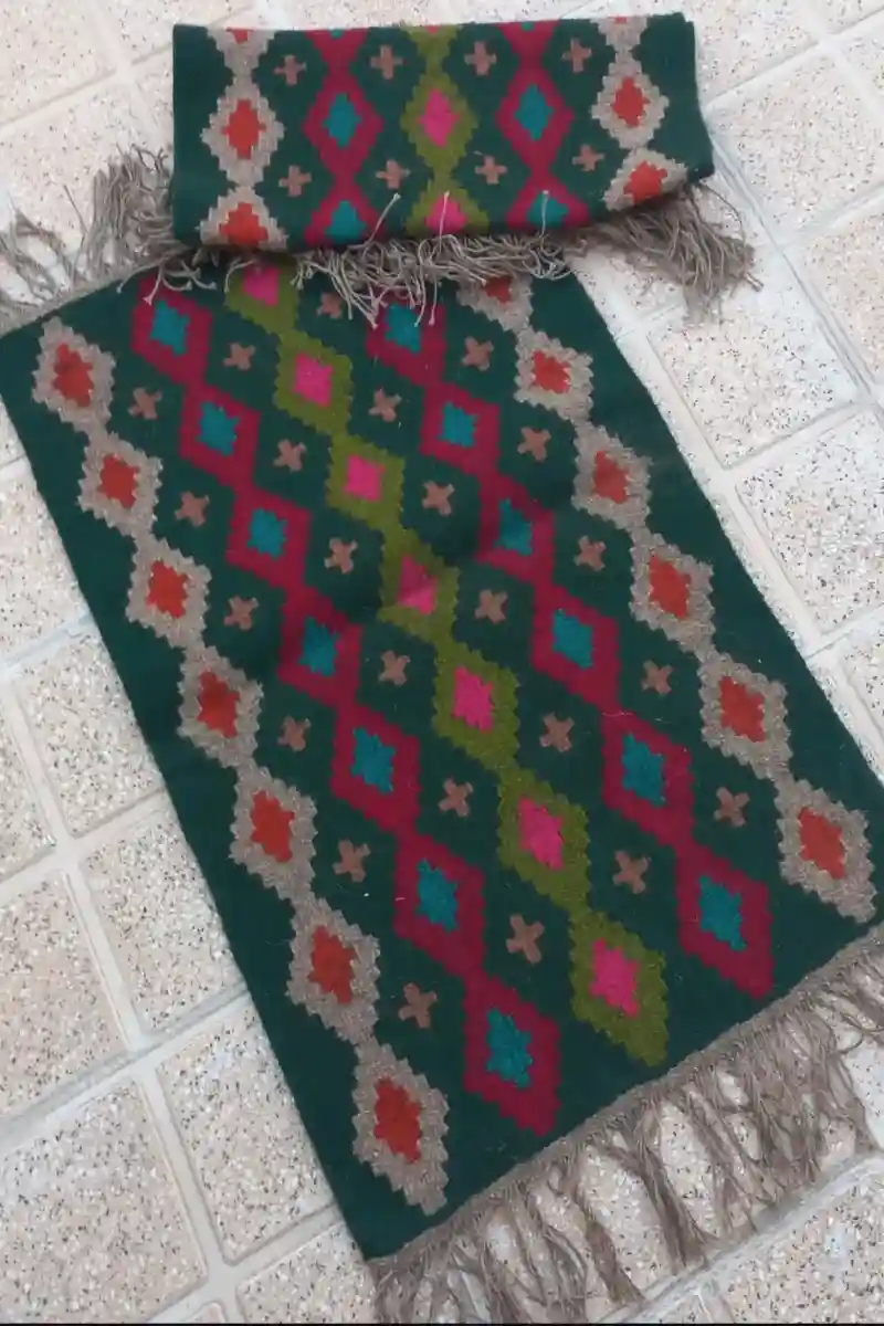  آموزشگاه قالیبافی باغ گره