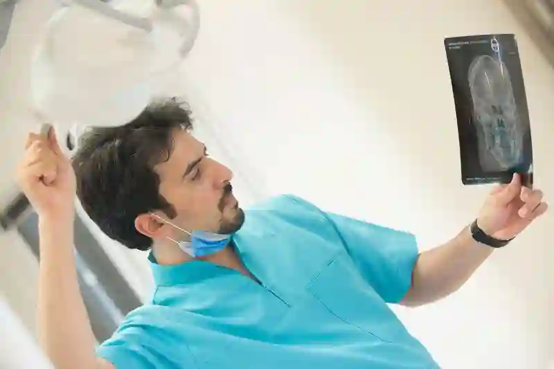 مطب دکتر علیرضا مدرسی | متخصص جراحی فک و صورت