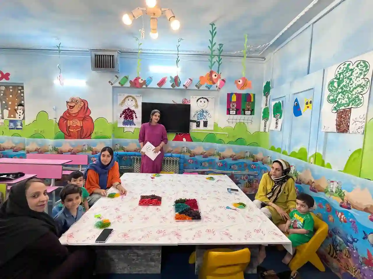 مهد و پیش دبستانی حکمت پارسا