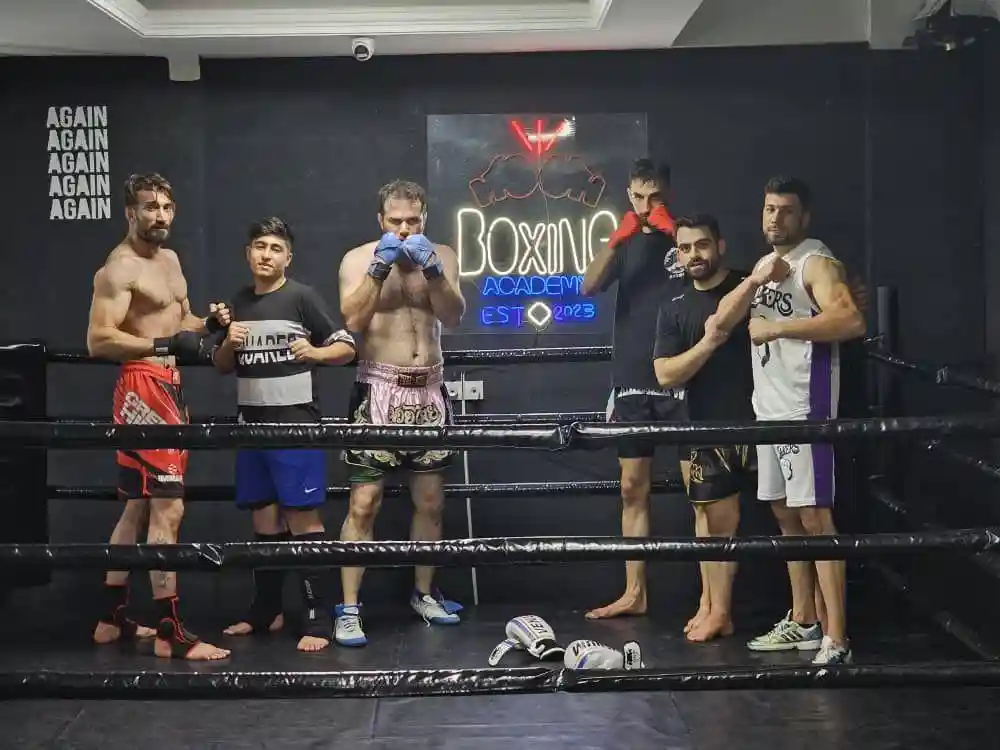 باشگاه کیک بوکسینگ ، رزمی و بوکس