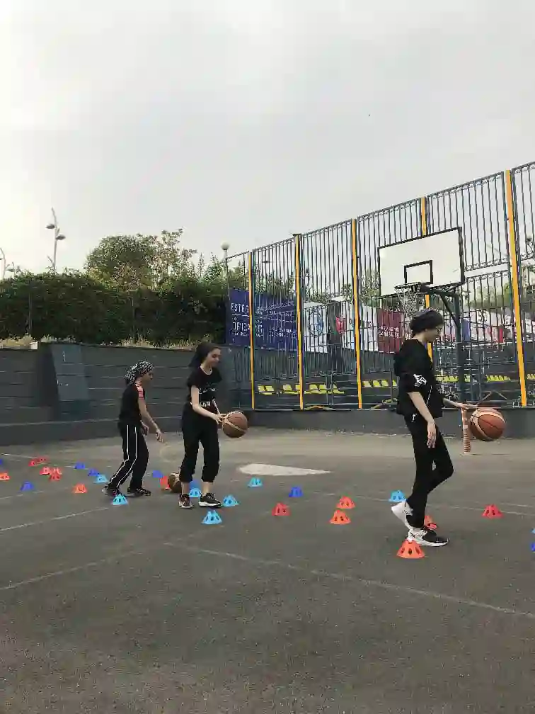 آکادمی بسکتبال پوریا شعبه دختران و پسران