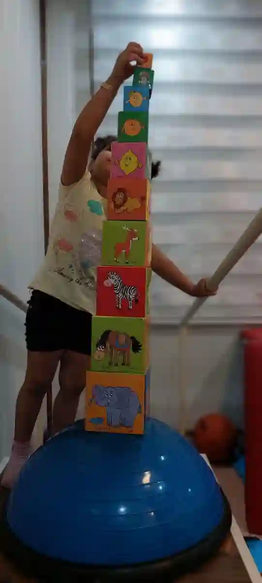 کلینیک کاردرمانی و گفتاردرمانی دستواره