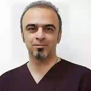 دکتر فرشاد ناصری فر