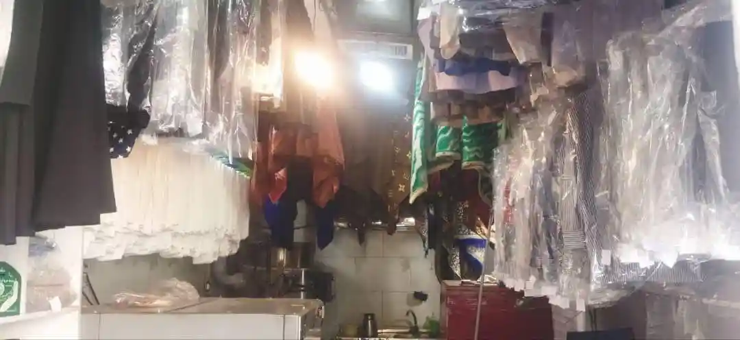 خشکشویی و اتوشویی مهتاب