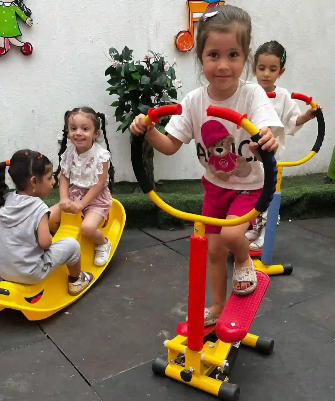 مهد کودک و پیش دبستانی سوگند