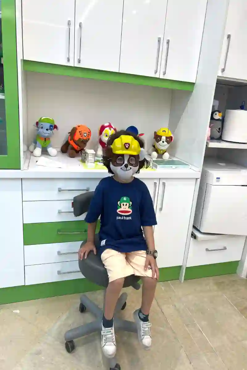 متخصص دندانپزشکی کودکان دکتر لطفیان