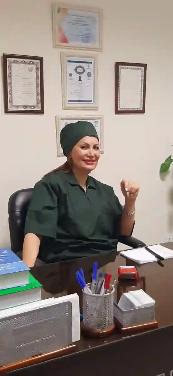  کارشناس مامایی و هیپنوتراپیست