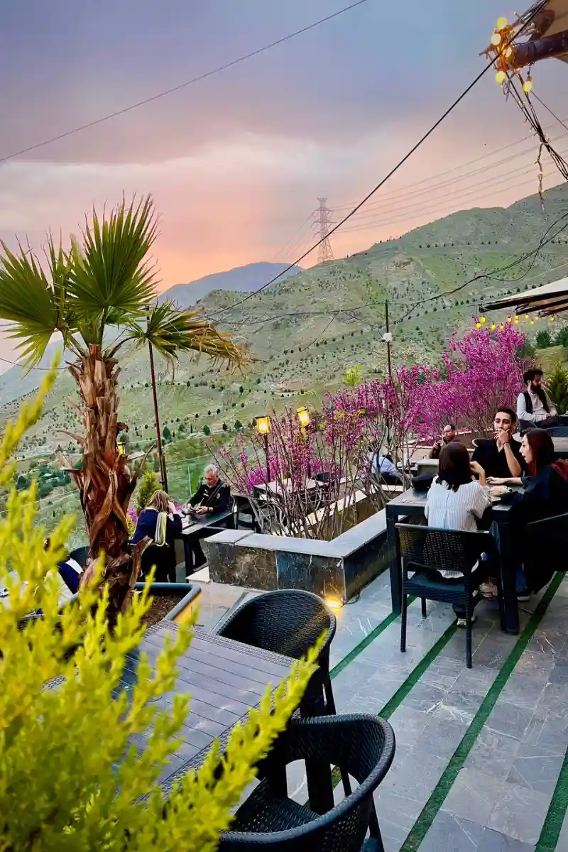 کافه رستوران لمیاء