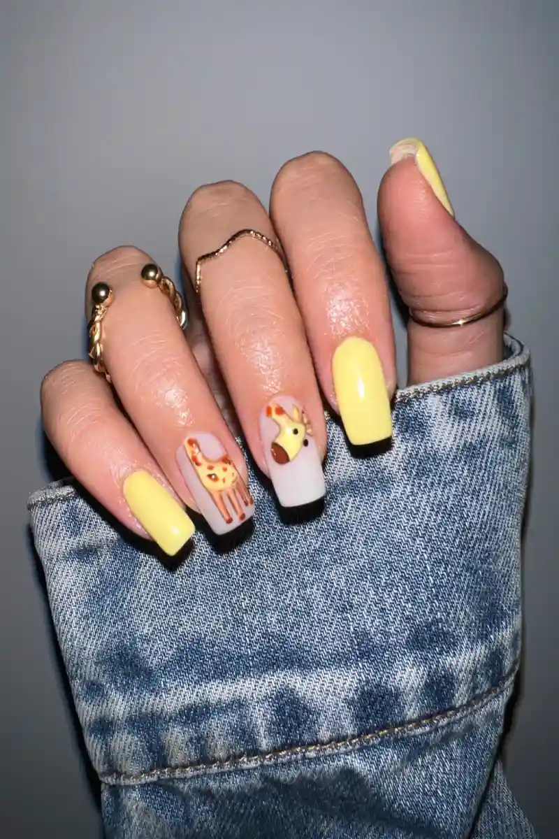 آرایشگاه زنانه و سالن زیبایی بهاره بمان